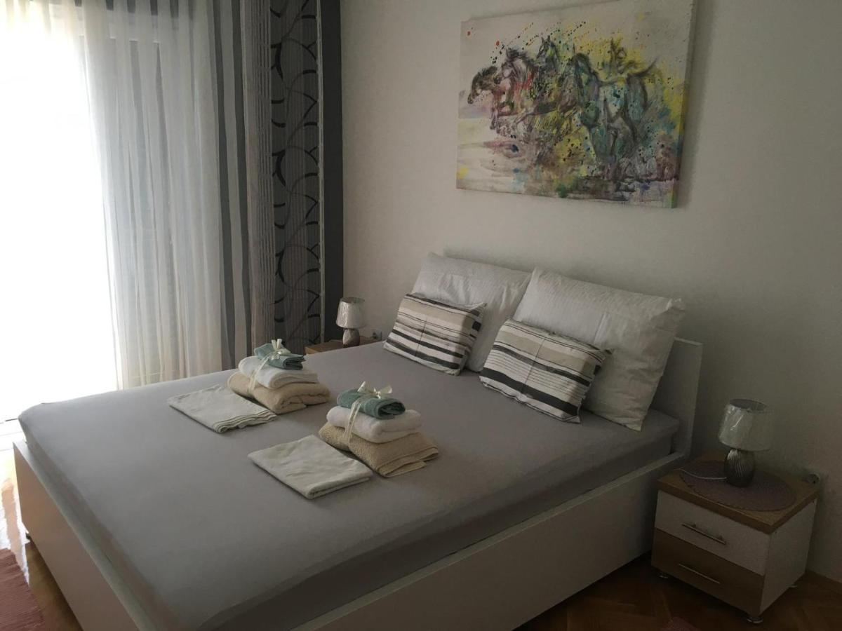 Apartments Sara Slatine Extérieur photo